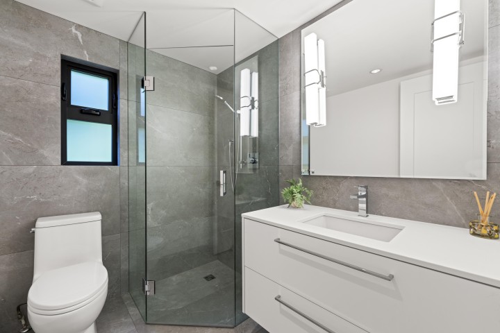 Photo 36 at 1230 Esquimalt Avenue, Ambleside, West Vancouver