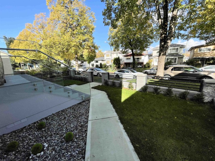 Photo 2 at 2460 E 19th Avenue, Renfrew Heights, Vancouver East