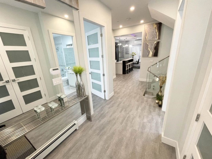 Photo 8 at 2460 E 19th Avenue, Renfrew Heights, Vancouver East