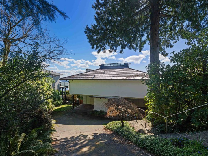 Photo 37 at 2220 Queens Avenue, Queens, West Vancouver