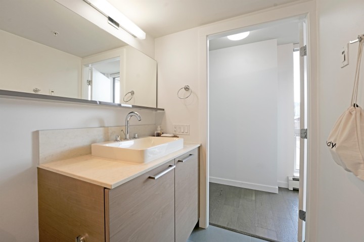 Photo 16 at 608 - 189 Keefer Street, Downtown VE, Vancouver East