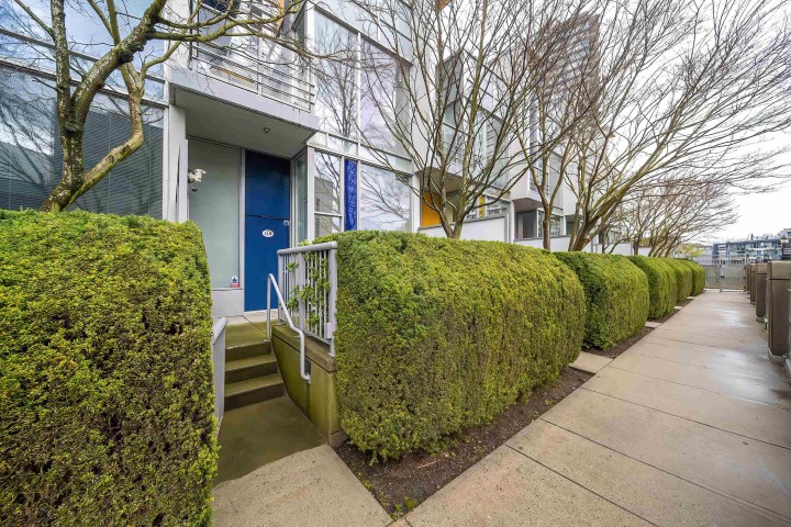 Photo 1 at 119 Regiment Square, Downtown VW, Vancouver West