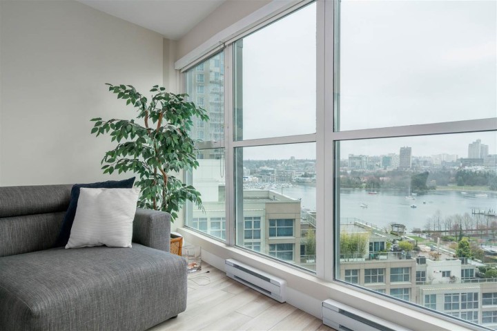 Photo 5 at 1404 - 1323 Homer Street, Yaletown, Vancouver West