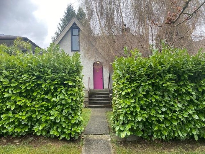 Photo 2 at 2520 E 24 Avenue, Renfrew Heights, Vancouver East