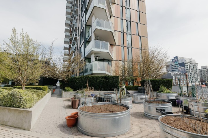 Photo 16 at 305 - 285 E 10th Avenue, Mount Pleasant VE, Vancouver East
