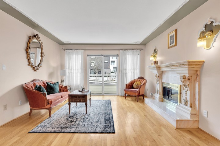 Photo 3 at 3240 Clive Avenue, Collingwood VE, Vancouver East
