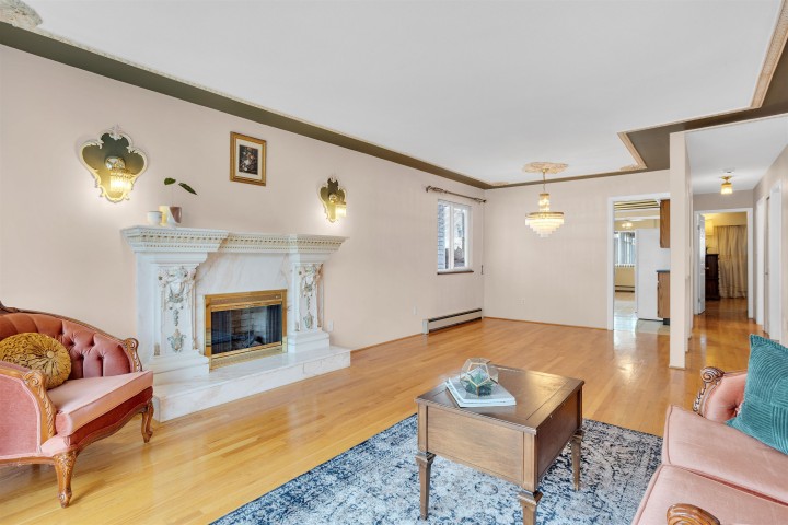 Photo 5 at 3240 Clive Avenue, Collingwood VE, Vancouver East