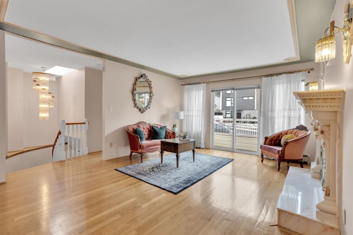 Photo 4 at 3240 Clive Avenue, Collingwood VE, Vancouver East