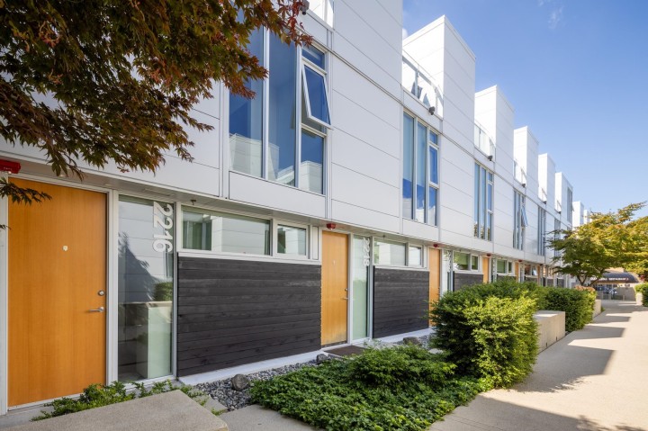 Photo 1 at 2216 Willow Street, Fairview VW, Vancouver West