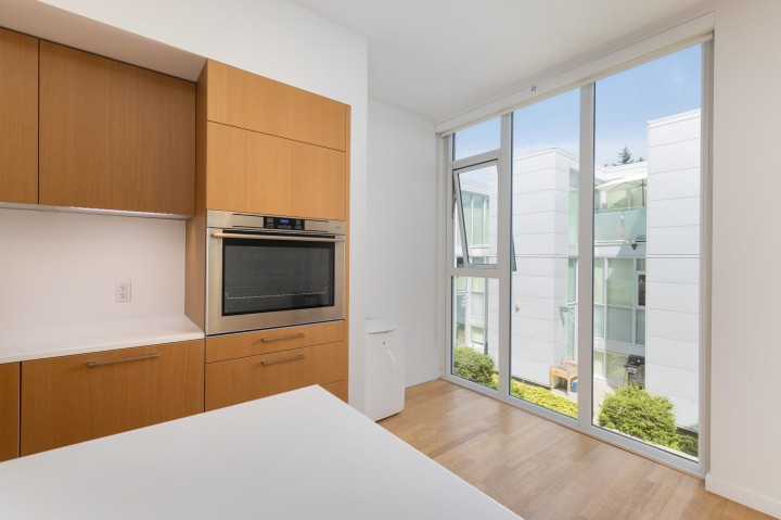 Photo 9 at 2216 Willow Street, Fairview VW, Vancouver West