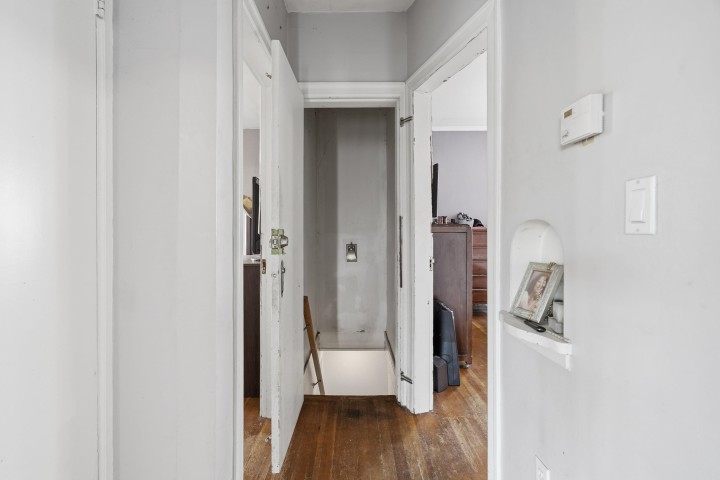 Photo 26 at 2349 E Pender Street, Hastings, Vancouver East