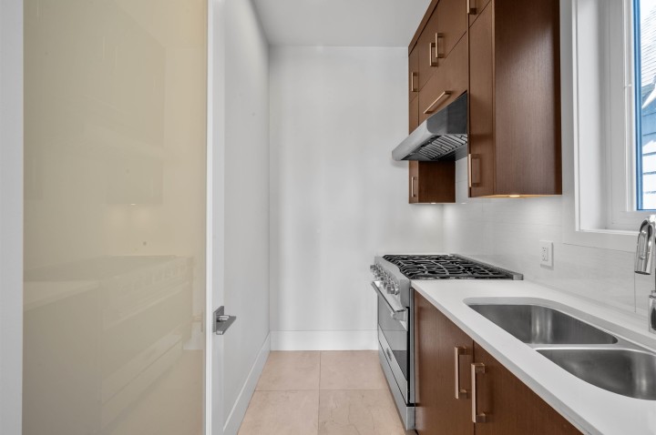 Photo 12 at 1468 Kings Avenue, Ambleside, West Vancouver