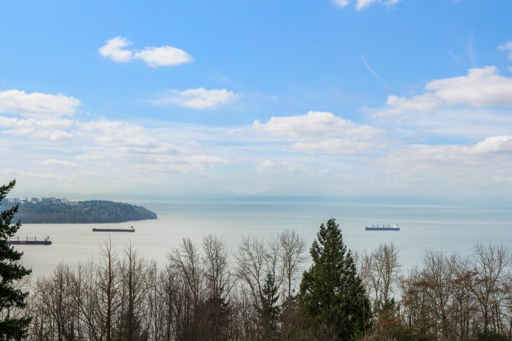 Photo 15 at 63 - 2212 Folkestone Way, Panorama Village, West Vancouver