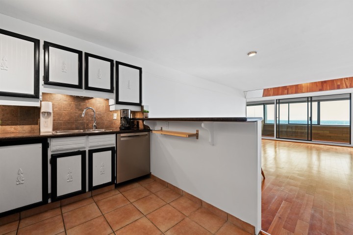 Photo 21 at 63 - 2212 Folkestone Way, Panorama Village, West Vancouver