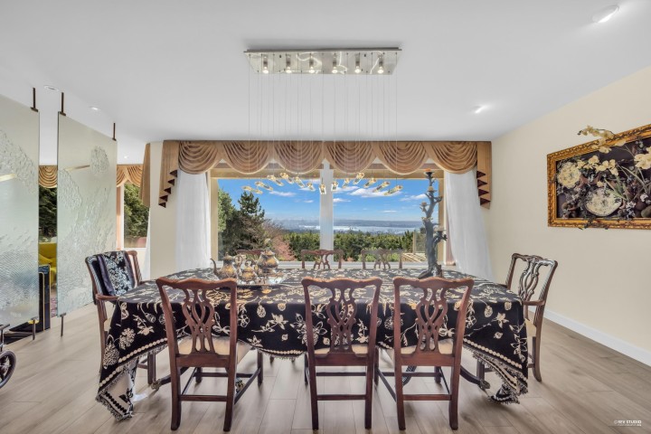 Photo 13 at 848 Eyremount Drive, British Properties, West Vancouver