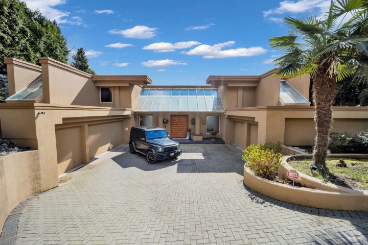 Photo 1 at 848 Eyremount Drive, British Properties, West Vancouver