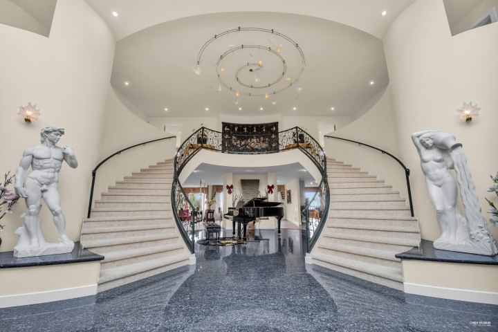 Photo 8 at 848 Eyremount Drive, British Properties, West Vancouver