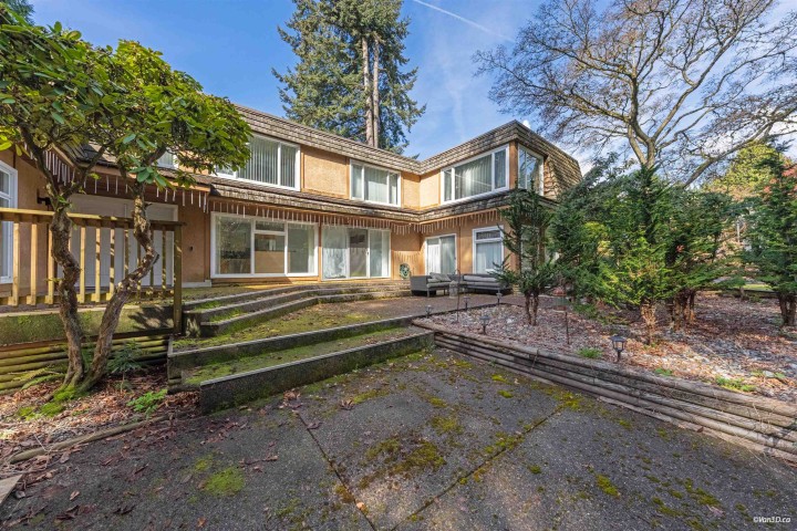 Photo 2 at 1366 Kings Avenue, Ambleside, West Vancouver