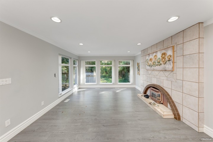 Photo 17 at 1366 Kings Avenue, Ambleside, West Vancouver