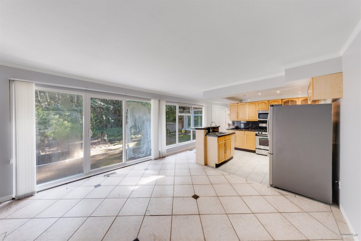 Photo 10 at 1366 Kings Avenue, Ambleside, West Vancouver