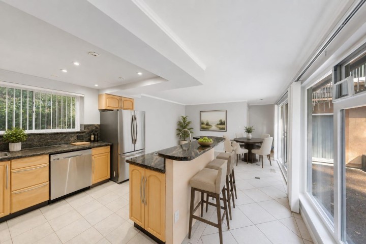 Photo 4 at 1366 Kings Avenue, Ambleside, West Vancouver