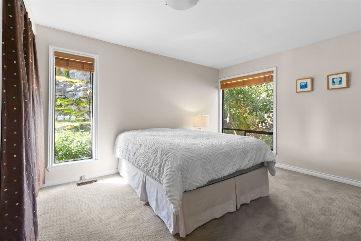 Photo 24 at 4635 Caulfeild Drive, Caulfeild, West Vancouver