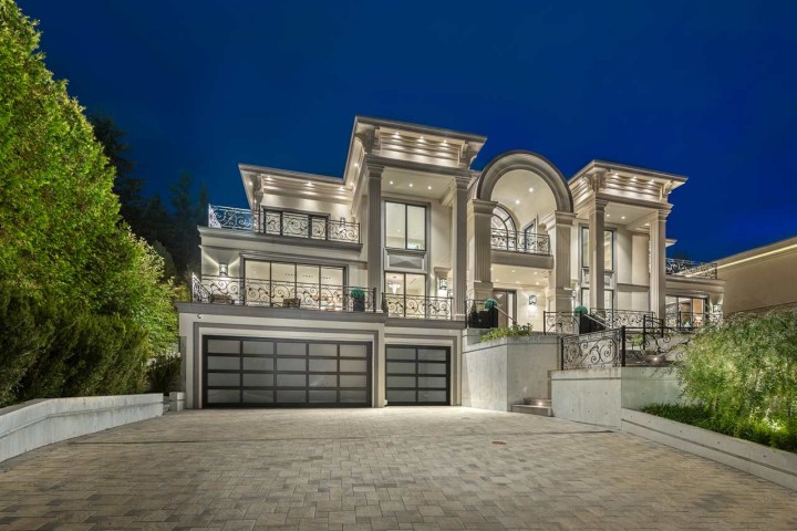 Photo 1 at 1525 Vinson Creek Road, West Vancouver
