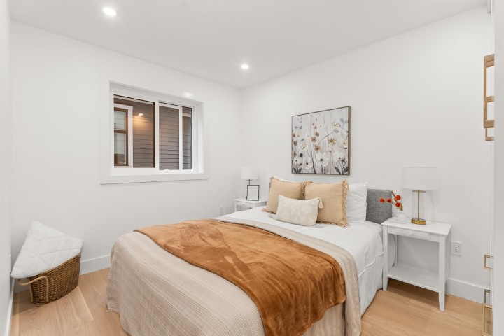 Photo 9 at 2 - 1822 E 14th Avenue, Grandview Woodland, Vancouver East