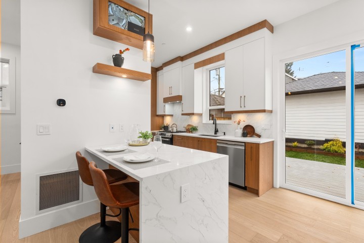 Photo 4 at 2 - 1822 E 14th Avenue, Grandview Woodland, Vancouver East