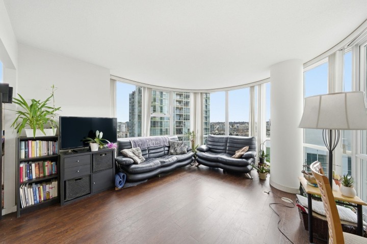 Photo 12 at 1808 - 193 Aquarius Mews, Yaletown, Vancouver West
