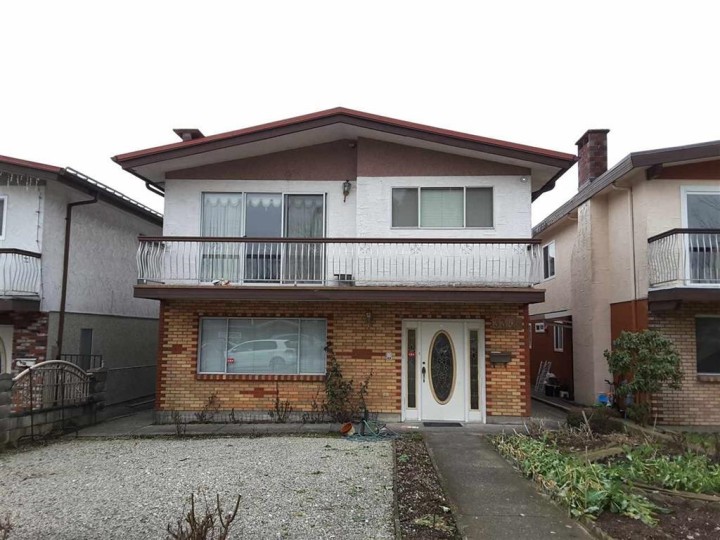 Photo 1 at 3390 Queens Avenue, Collingwood VE, Vancouver East