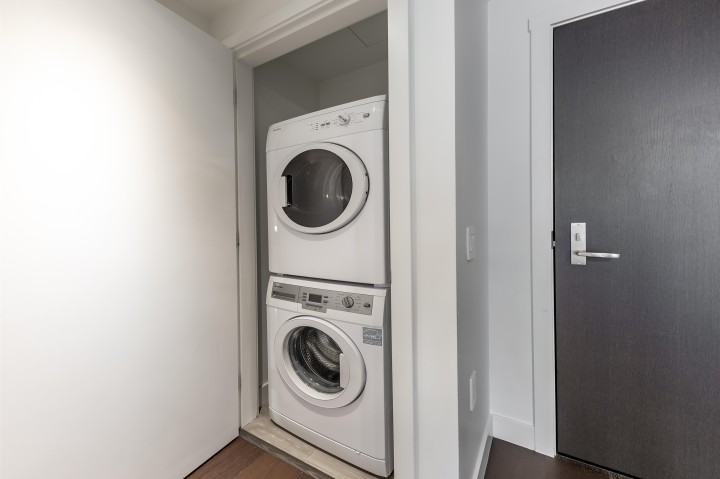 Photo 13 at 201 - 1561 W 57th Avenue, South Granville, Vancouver West
