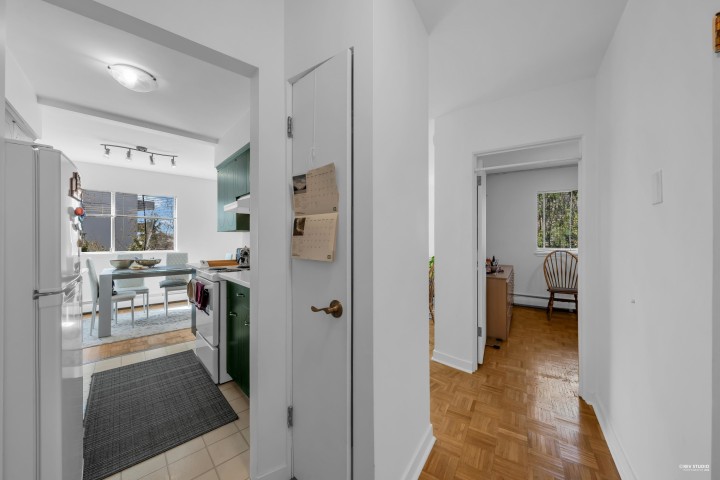 Photo 9 at 404 - 1930 Marine Drive, Ambleside, West Vancouver