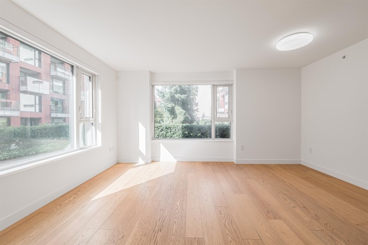 Photo 11 at 100 - 1561 W 57th Avenue, South Granville, Vancouver West