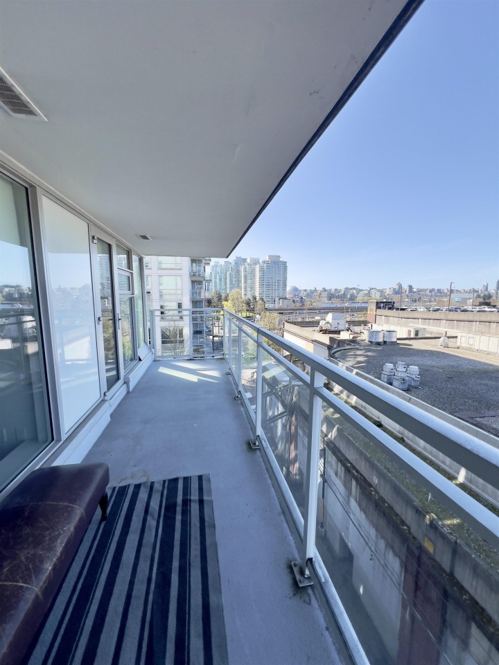 Photo 7 at 802 - 188 Keefer Street, Downtown VE, Vancouver East