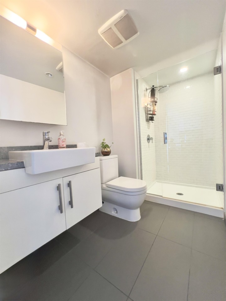 Photo 5 at 802 - 188 Keefer Street, Downtown VE, Vancouver East
