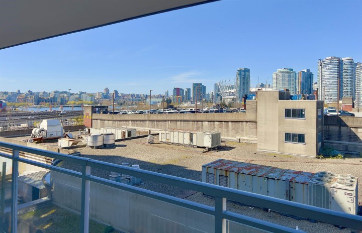 Photo 8 at 802 - 188 Keefer Street, Downtown VE, Vancouver East