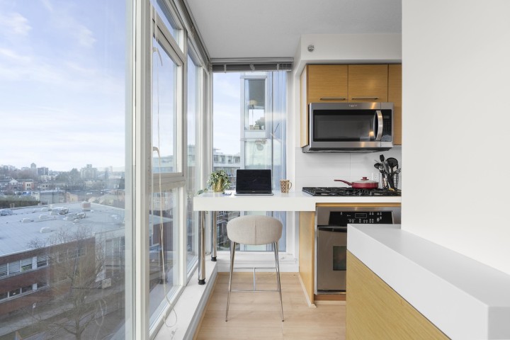 Photo 14 at 709 - 2770 Sophia Street, Mount Pleasant VE, Vancouver East