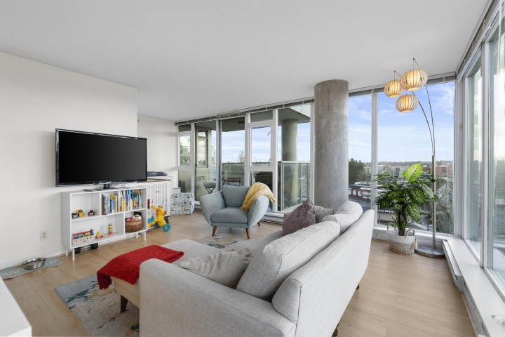 Photo 4 at 709 - 2770 Sophia Street, Mount Pleasant VE, Vancouver East