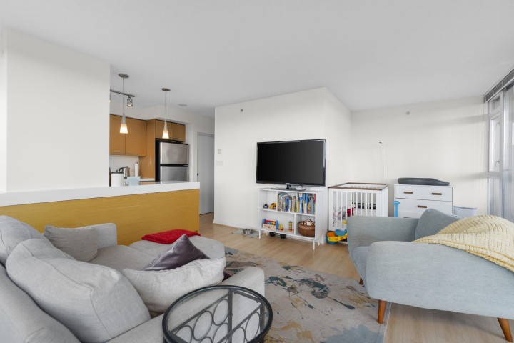 Photo 8 at 709 - 2770 Sophia Street, Mount Pleasant VE, Vancouver East