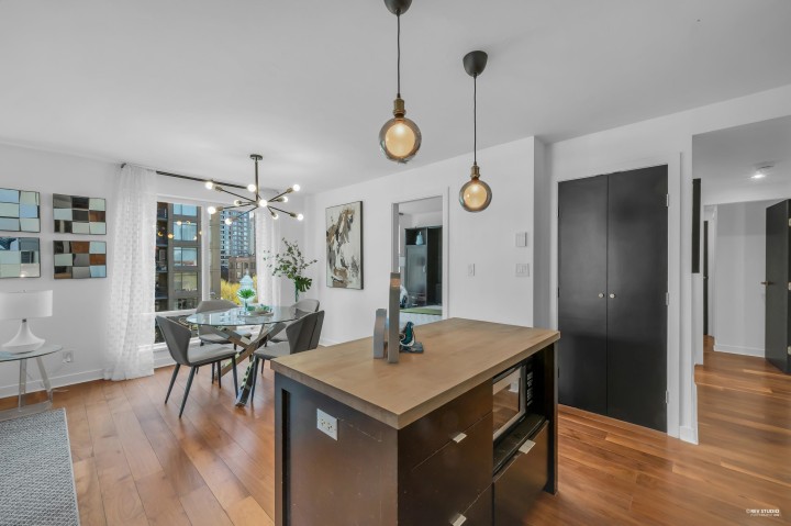 Photo 15 at 605 - 1055 Homer Street, Yaletown, Vancouver West