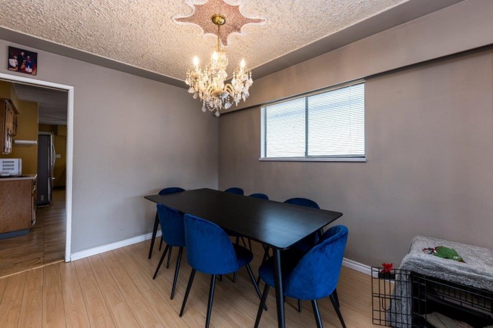 Photo 13 at 431 E 18th Avenue, Fraser VE, Vancouver East