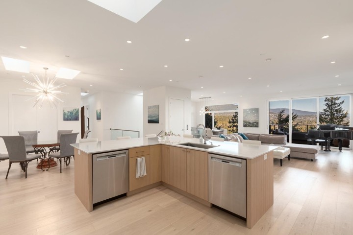 Photo 24 at 817 Younette Drive, Sentinel Hill, West Vancouver