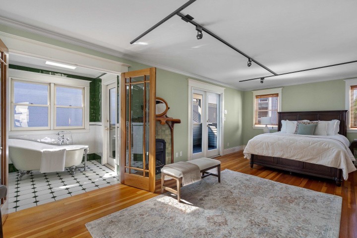 Photo 15 at 33 E 6th Avenue, Mount Pleasant VE, Vancouver East