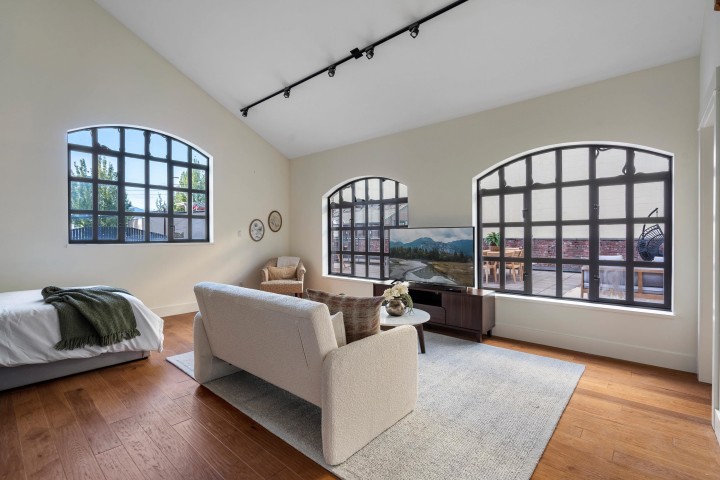 Photo 25 at 33 E 6th Avenue, Mount Pleasant VE, Vancouver East
