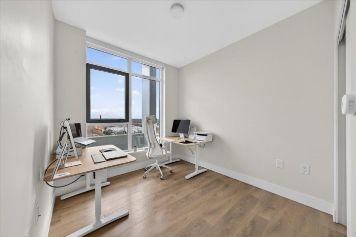 Photo 3 at 1403 - 3581 E Kent Avenue North, South Marine, Vancouver East