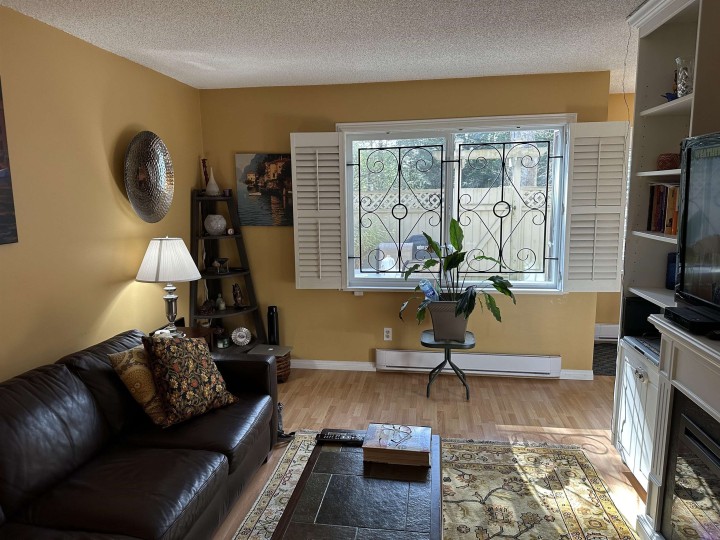 Photo 10 at 3444 Langford Avenue, Champlain Heights, Vancouver East