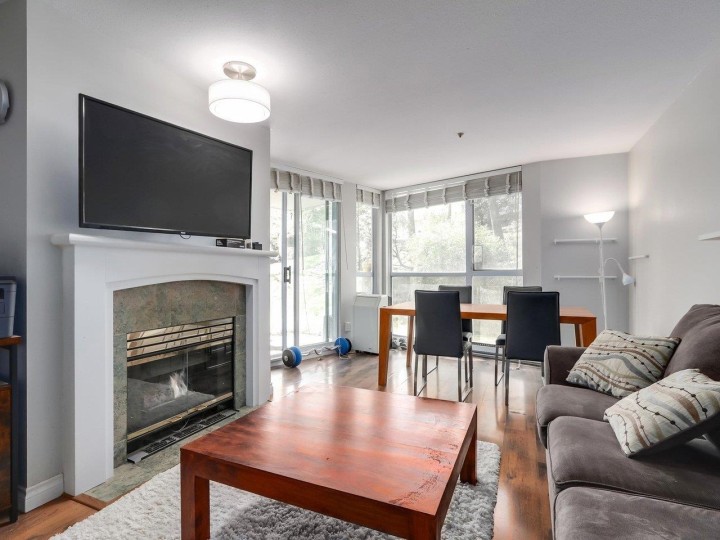 Photo 2 at 3 - 8420 Jellicoe Street, South Marine, Vancouver East