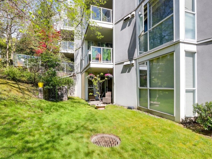 Photo 1 at 3 - 8420 Jellicoe Street, South Marine, Vancouver East