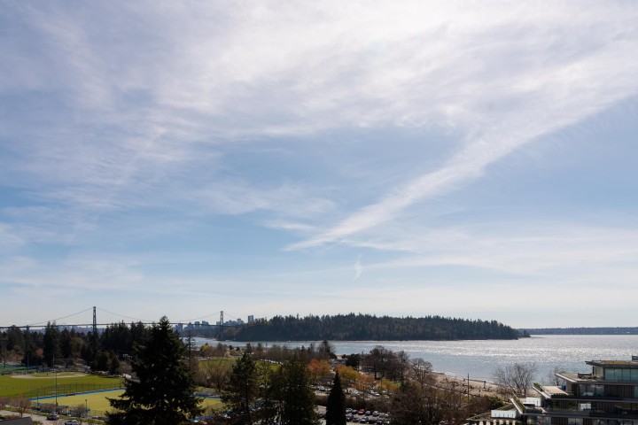 Photo 22 at 701 - 475 13th Street, Ambleside, West Vancouver